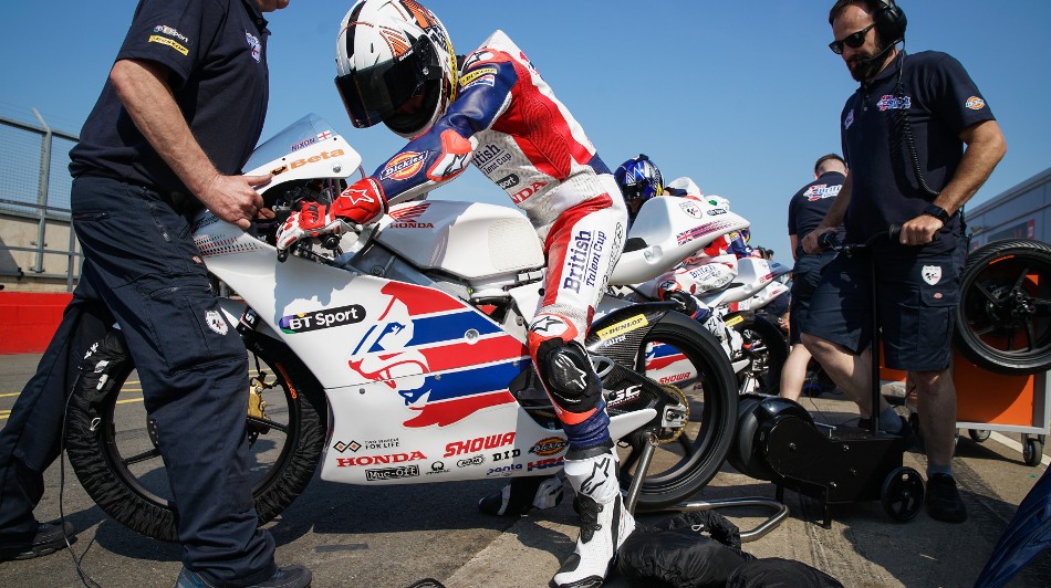 Atmosphere grid Race 1