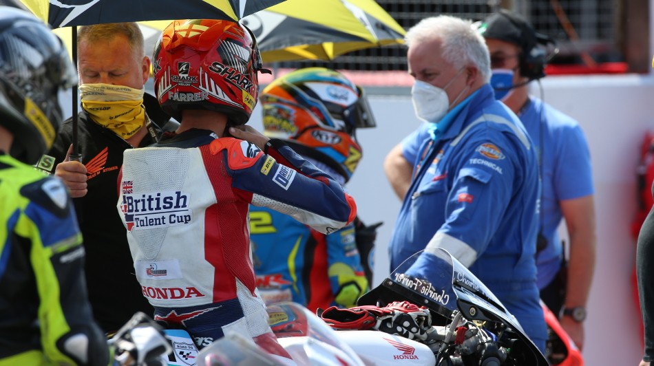 Donington BTC race 1