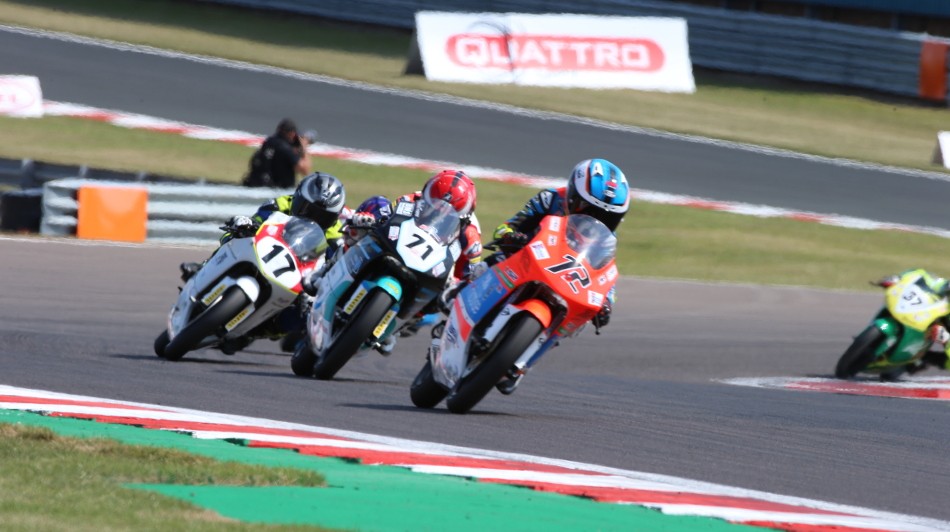 Riders on track Race 1