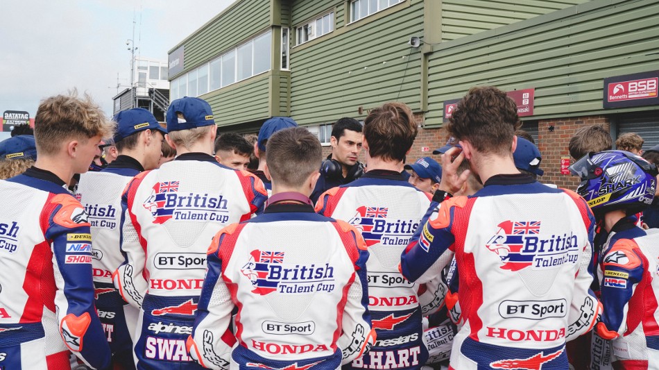 Atmosphere Snetterton