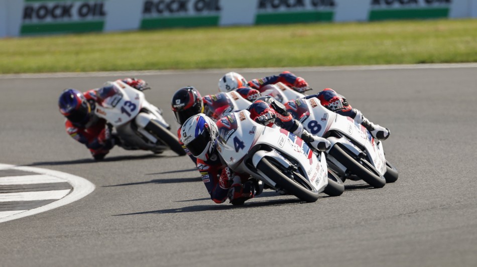 Riders on track race 2