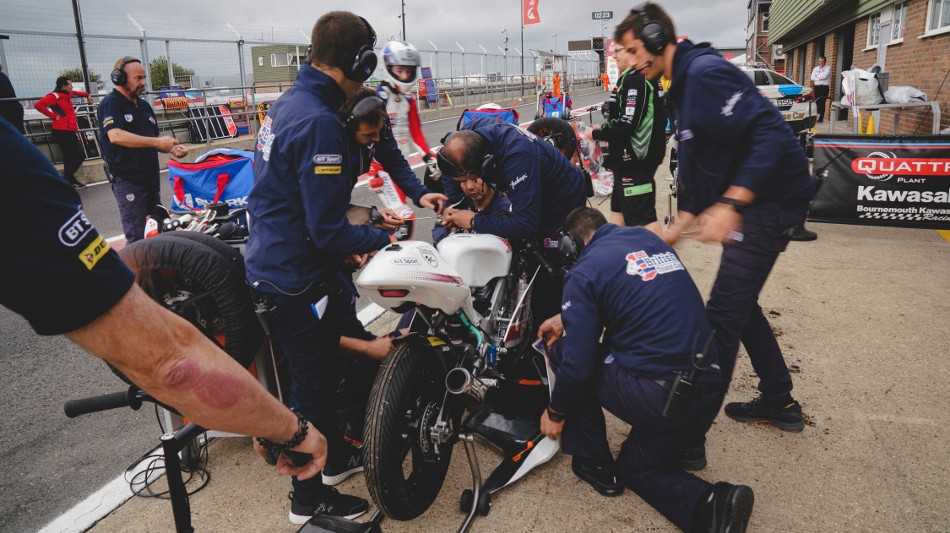 Atmosphere Snetterton