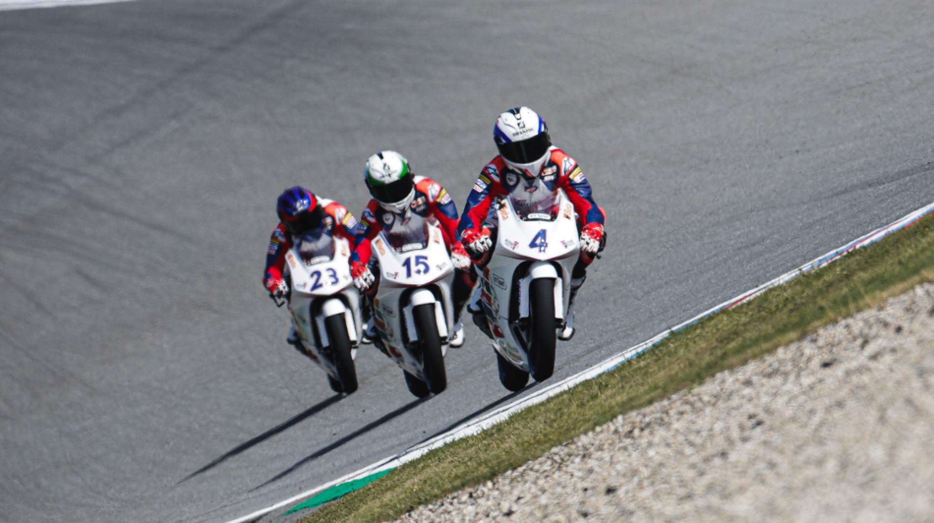 Riders on track race 2