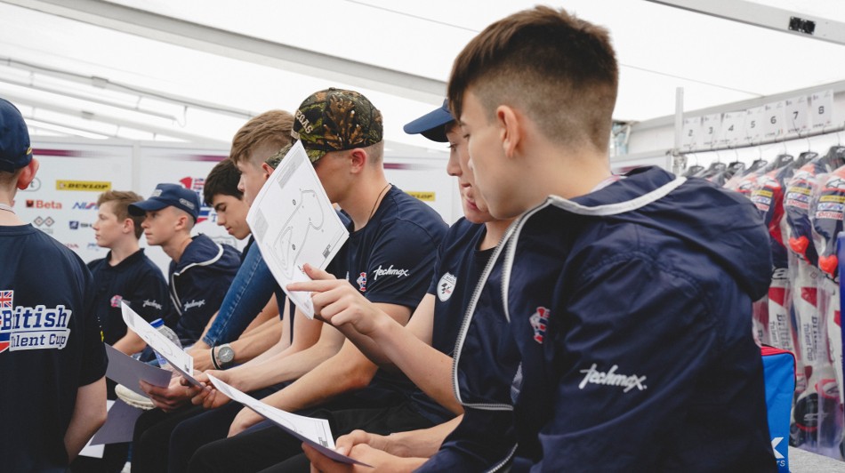 Atmosphere Snetterton