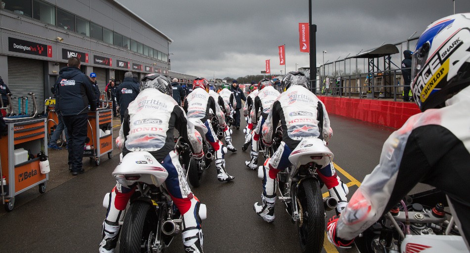 Atmosphere Donington Park 1