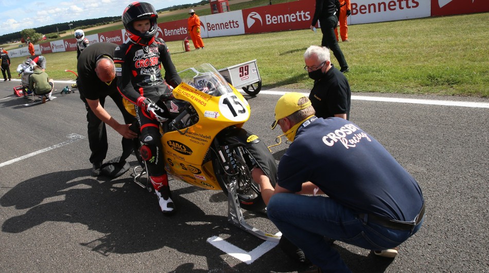 Snetterton grid race 1