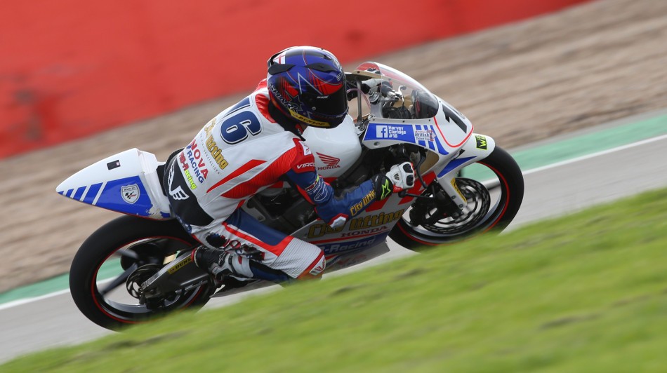 Riders on track FP Friday