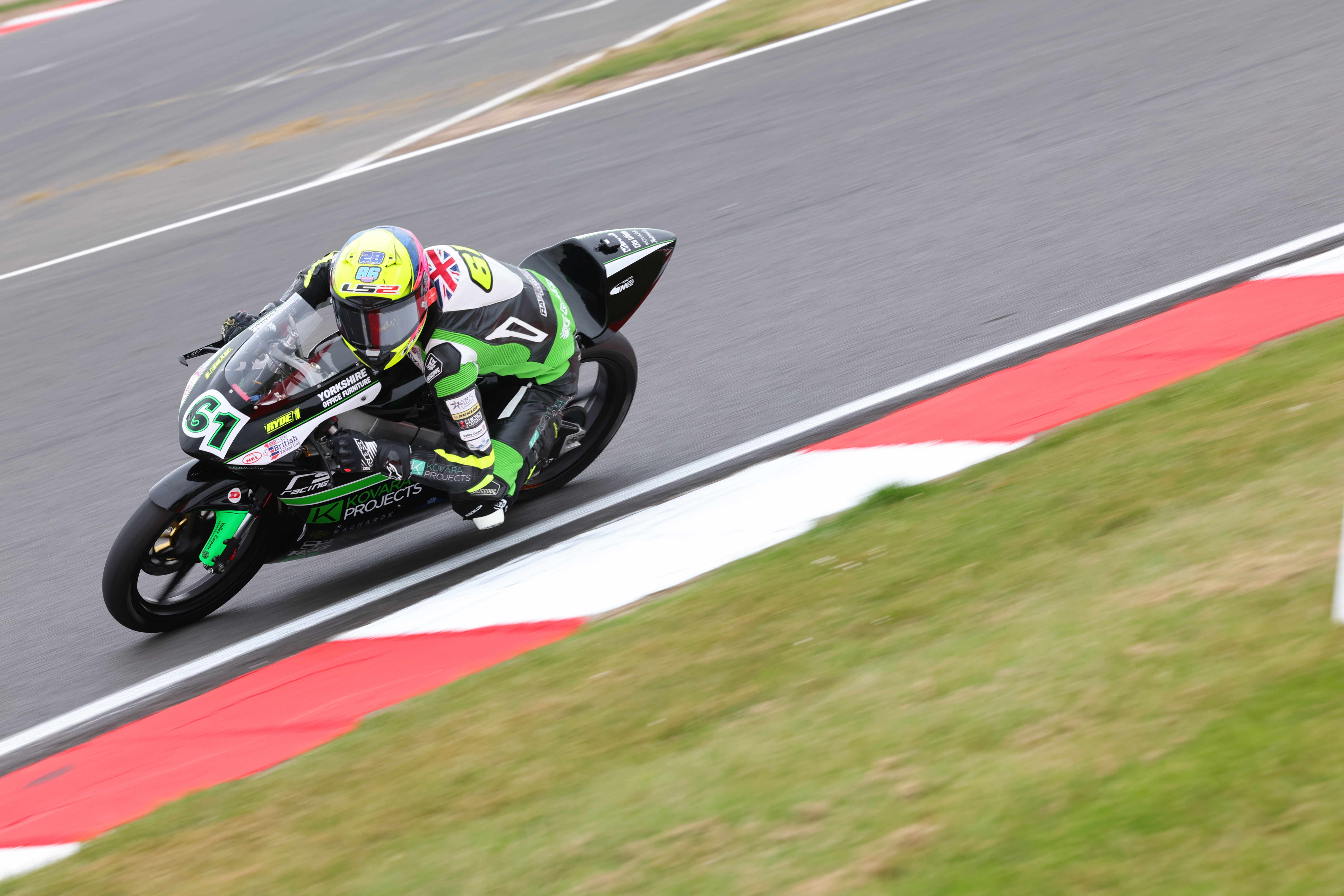 Round 1 Donington Park Race 1