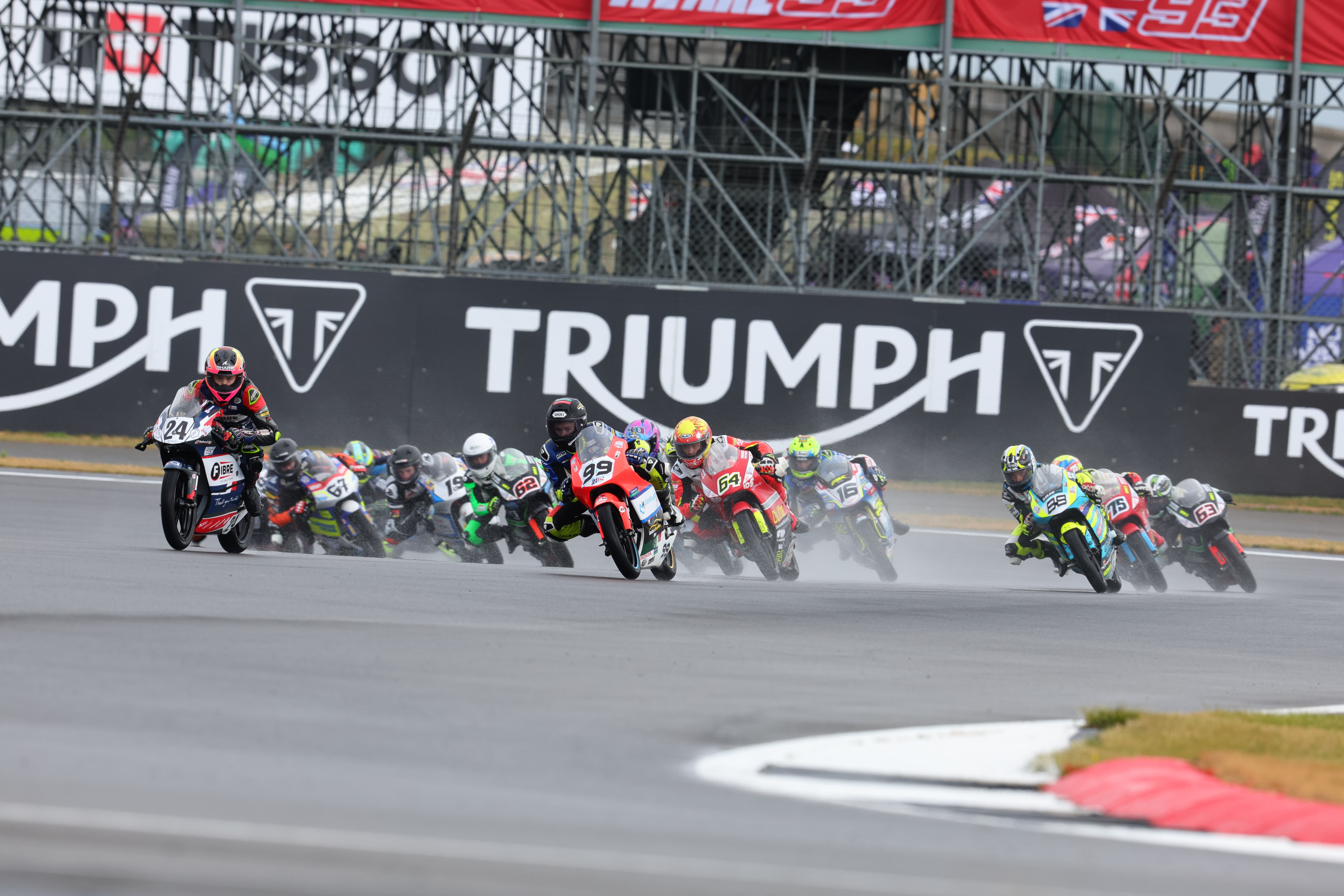 Round 2 Silverstone GP Race 2