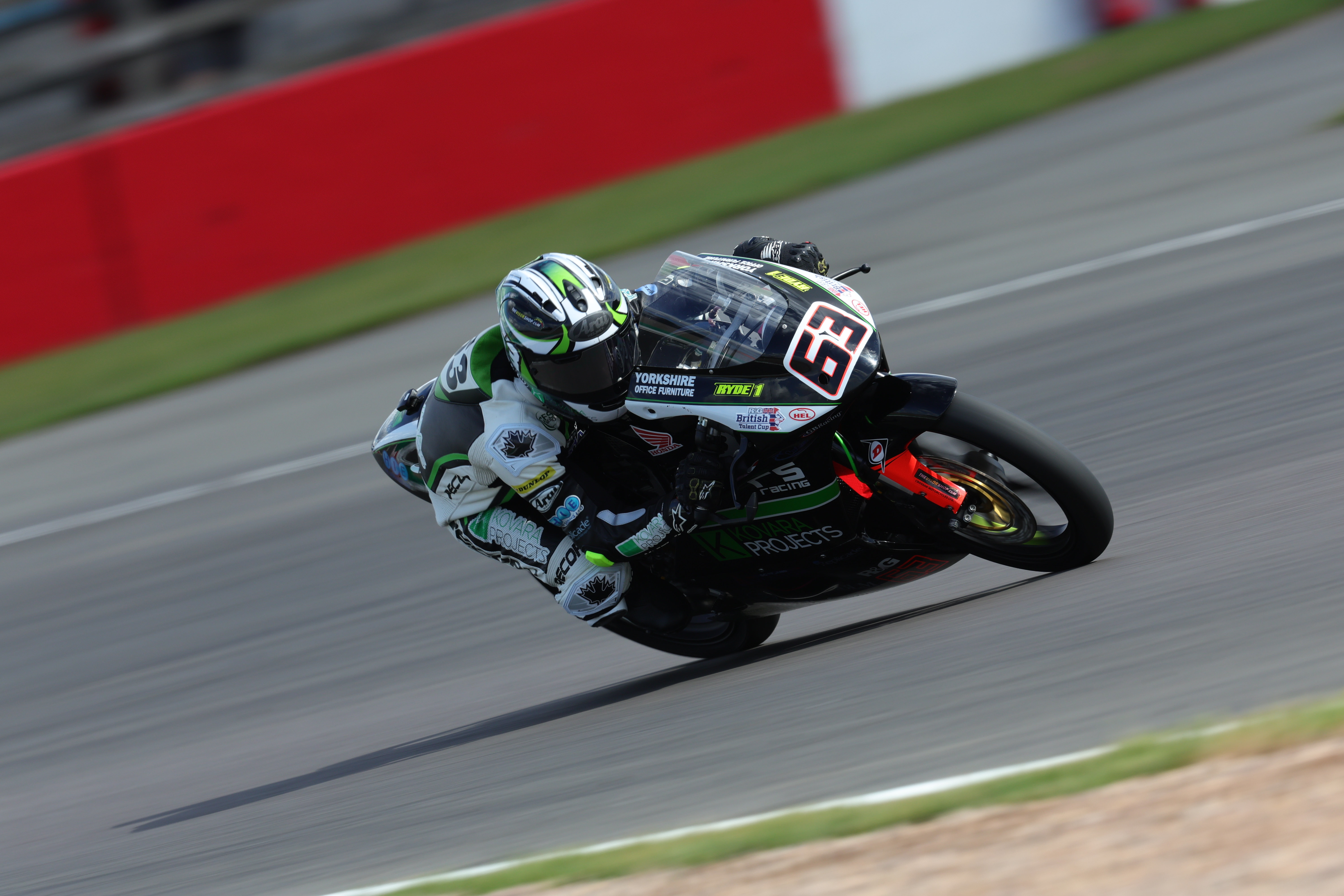 Round 6 Donington Race 2